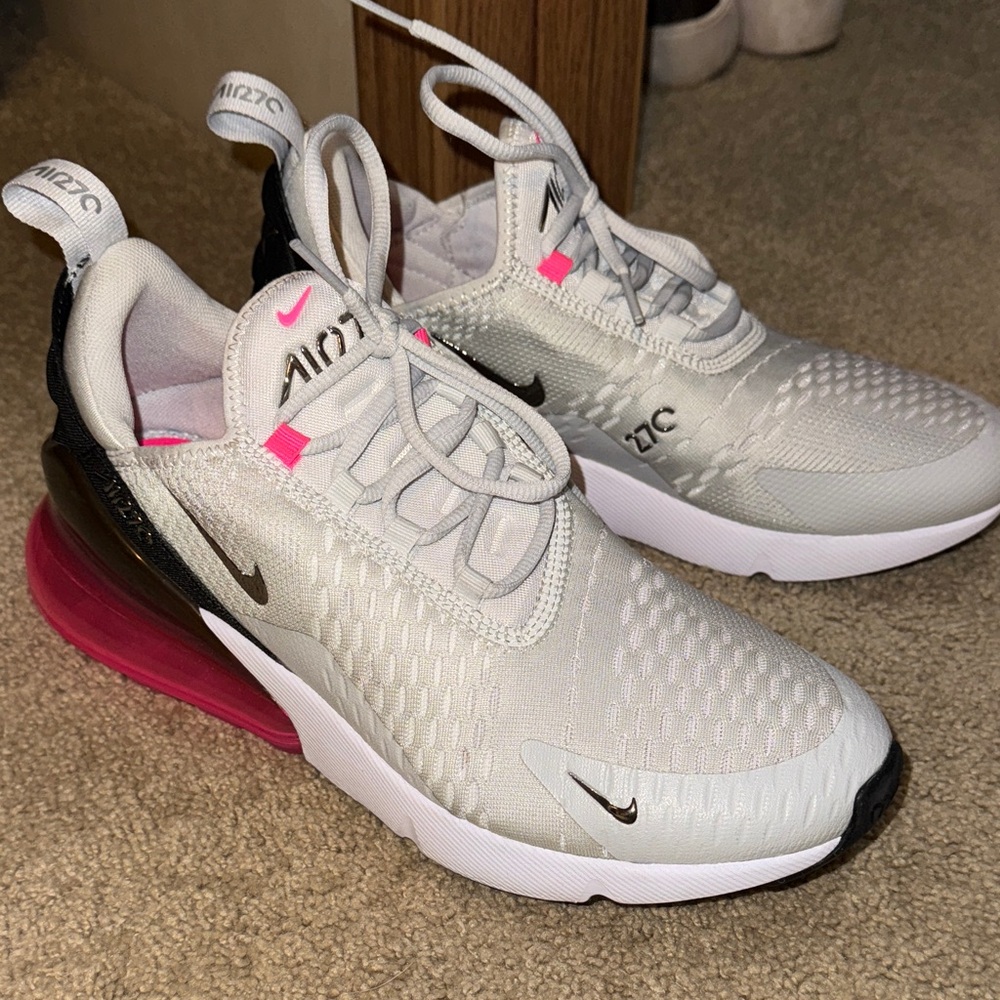 Worn once - Nike Air Max 270 white and Pink Sneakers